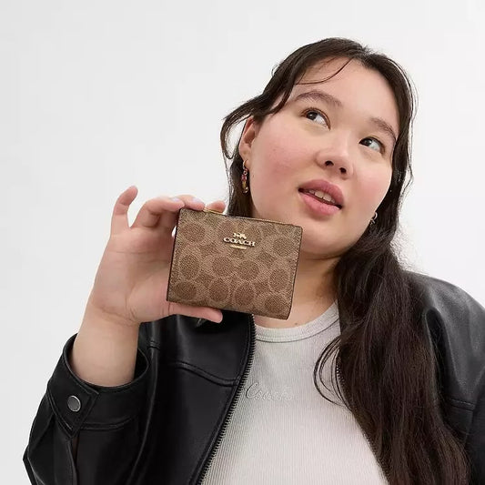 Coach Bifold Wallet In Signature Canvas image 1