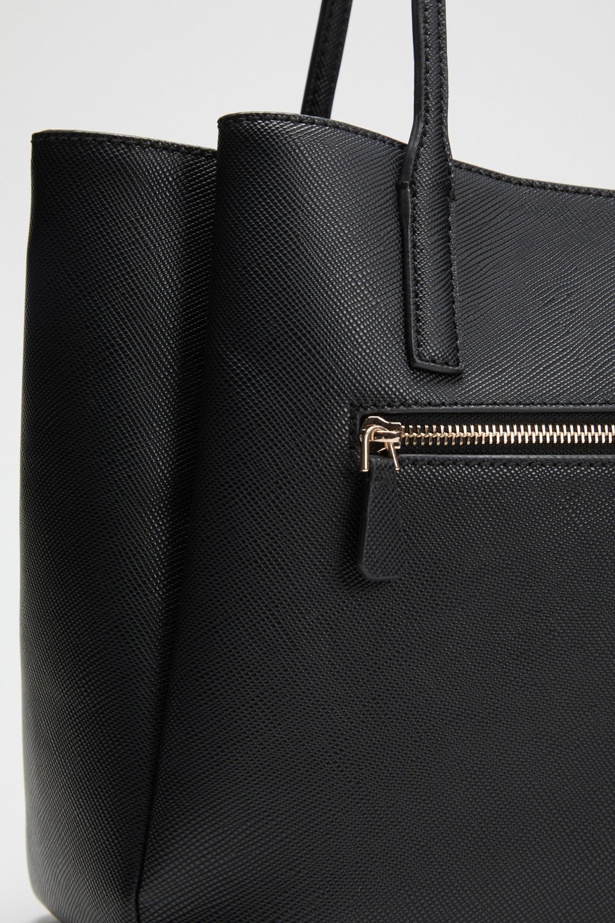 Guess Noelle tote bag black – worn over the shoulder styling view